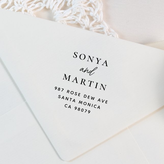 Modern minimal handskrift Par Namn Adress Självfärgande Stämpel (Return Address Stamp Mock-up)