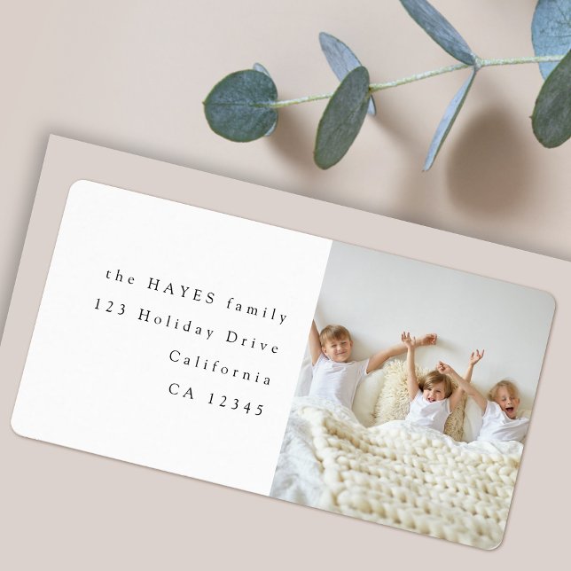Modern Minimal Kids Photo Returadress Adressetikett (Personalize your envelopes with this simple contemporary photo address label)
