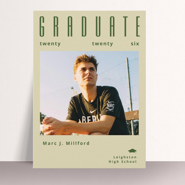 Modern Minimal Photo Graduation Announcement Card Inbjudningar (Skapare uppladdad)