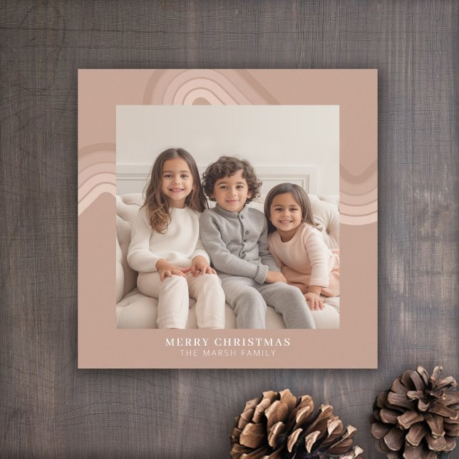 Modern Minimal Shades of Champagne Rand Photo Julkort (Retro Pastel Stripes Holiday card with one photo)