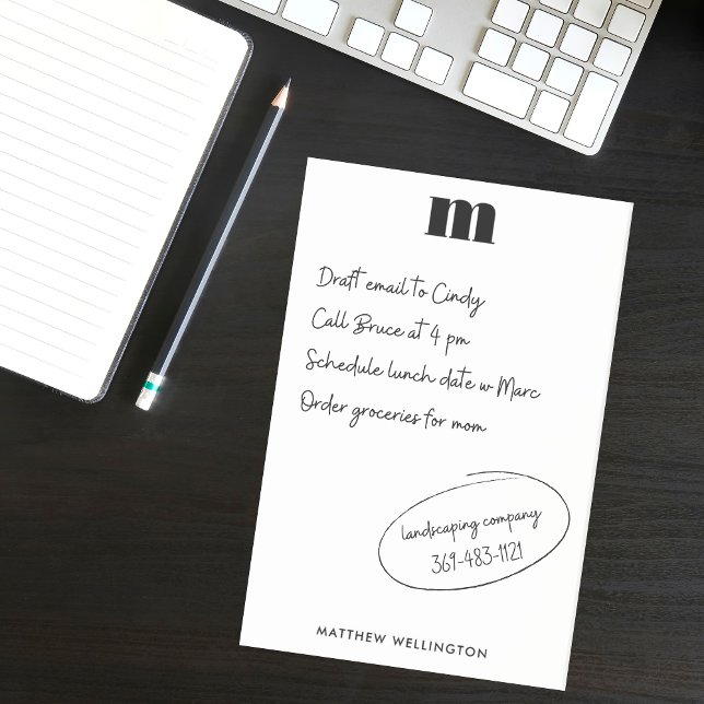 Modern Minimal Solid White Anpassningsbar Monogram Post-it Block (Skapare uppladdad)