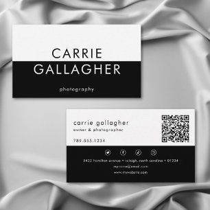 Modern minimal svart, vit geometrisk monogram QR Visitkort