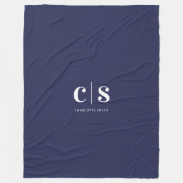 Modern Minimal White Monogram Fleecefilt