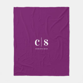 Modern Minimal White Monogram Fleecefilt