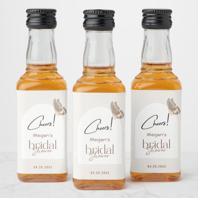 Modern Minimalist Beige Butterfly Bridal Shower Spritflaskor Etikett (Flaskor)