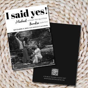Modern Minimalist Black & White Photo with QR Code Spara Datumet