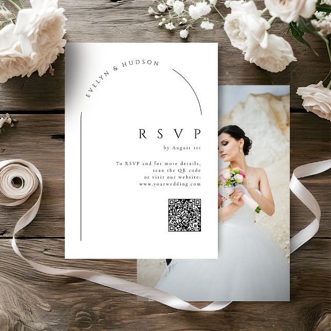 Modern minimalist foto-båge bröllops QR-kod OSA Kort (Modern Script Minimal Photo Arch Wedding QR code RSVP Card)