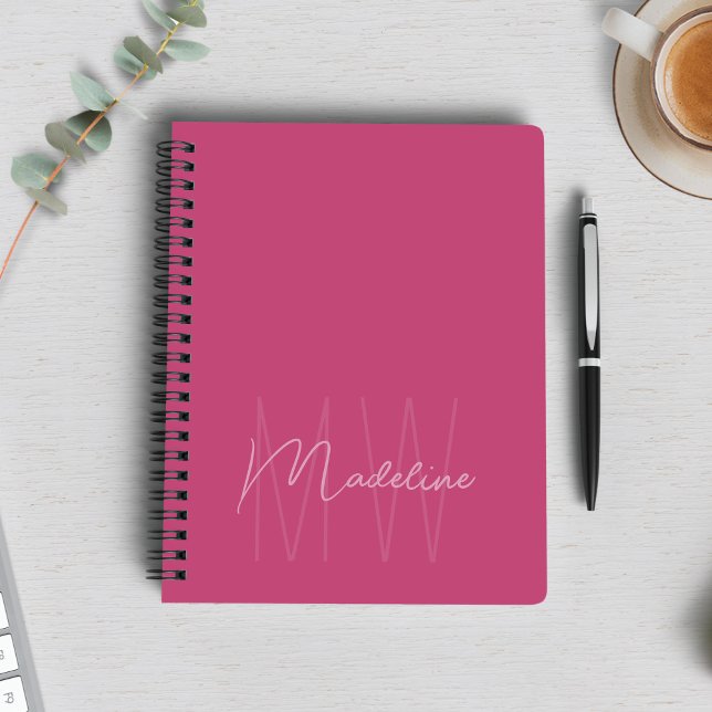Modern minimalist monogram rosa anteckningsbok (Modern Minimalist Monogram Pink Notebook by MINTIC DESIGN STUDIO)