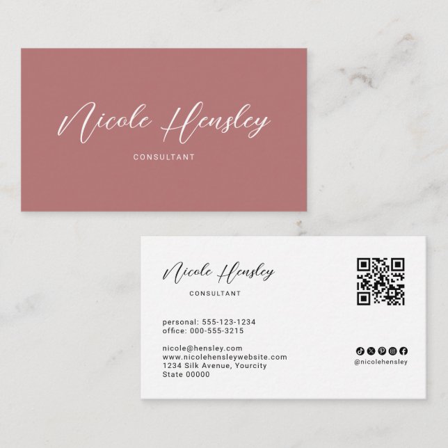 Modern Minimalist QR Code Dusty Rose Professional Visitkort (Fram/baksida)