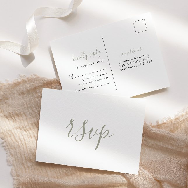Modern minimalist salvia grön script bröllop RSVP Vykort (Skapare uppladdad)