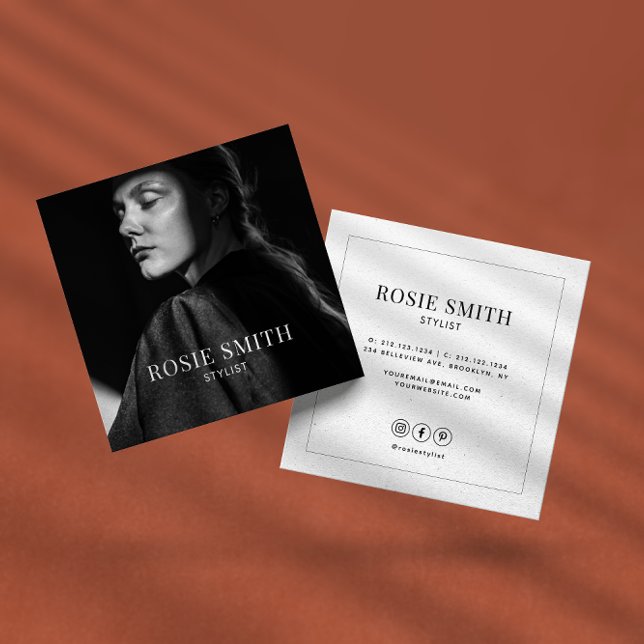 Modern Minimalist Simple Professional  Fyrkantigt Visitkort (Skapare uppladdad)