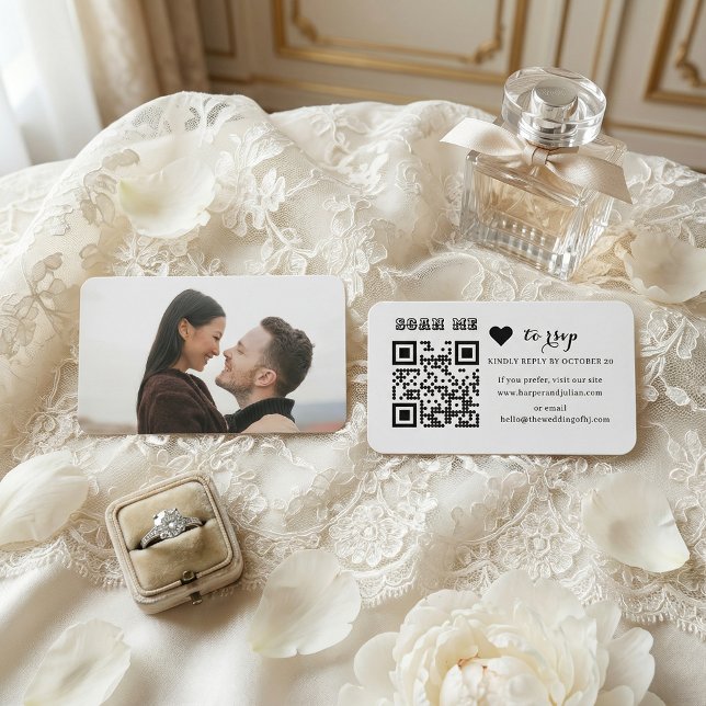 Modern minimalist svart hjärta QR-kod RSVP  Tilläggskort (Skapare uppladdad)