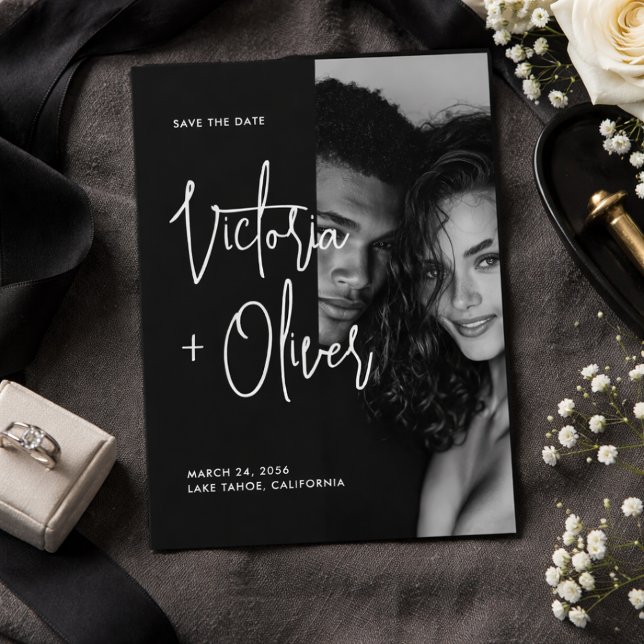 Modern minimalist svart-vit scriptfoto spara datumet (Skapare uppladdad)