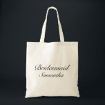 Modern minimalist White Bridesmaid Bröllop Tygkasse<br><div class="desc">Bröllop till säcken för brudtärnor. Snyggtens moderna minsta svartvita design. Det finns fler artiklar i vår butik i stil. Du kan redigera designen ytterligare,  ändra bakgrundstexten färg,  typsnitt och lägga till extra genom att klicka på länken "anpassa ytterligare".</div>