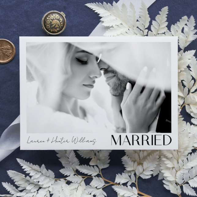 Modern minimalistisk, 3-foto-skript Bröllop Meddelande (We Tied the Knot! Share in Our Joy with Our Wedding Announcement 💍💌 [Customize Here])