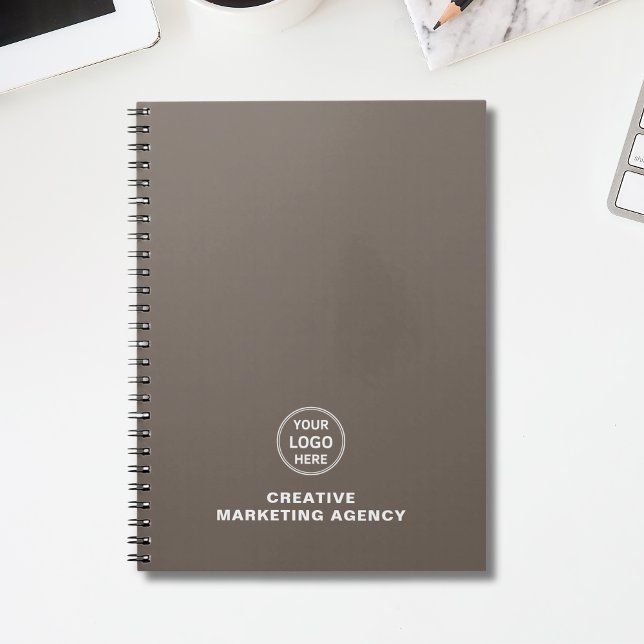 Modern minimalistisk anpassad logotyp Beige Företa Anteckningsbok (Modern Minimalist Custom Logo Taupe Business Notebook)