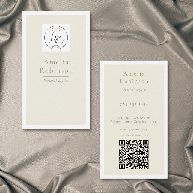 Modern Minimalistisk Elegant Elfenbensvit Professi Visitkort (Modern Minimal Elegant Ivory Professional QR Logo Business Card)