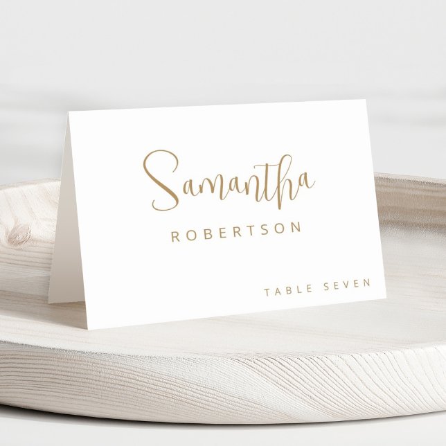 Modern minimalistisk enkel gästplats i Namn Bordsnummer (Modern minimalist simple gold calligraphy place card)