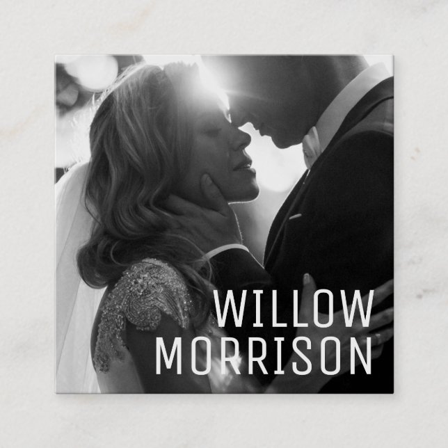 Modern, minimalistisk, enkel svart Professionell - Fyrkantigt Visitkort (Framsida)