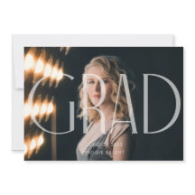 Modern minimalistisk examensannonsering för 2023 