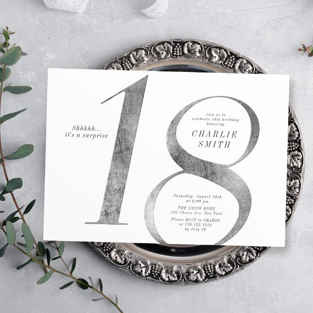 Modern minimalistisk faux silver 18-årsdag inbjudningar (Modern minimalist faux silver 18th birthday invitation)