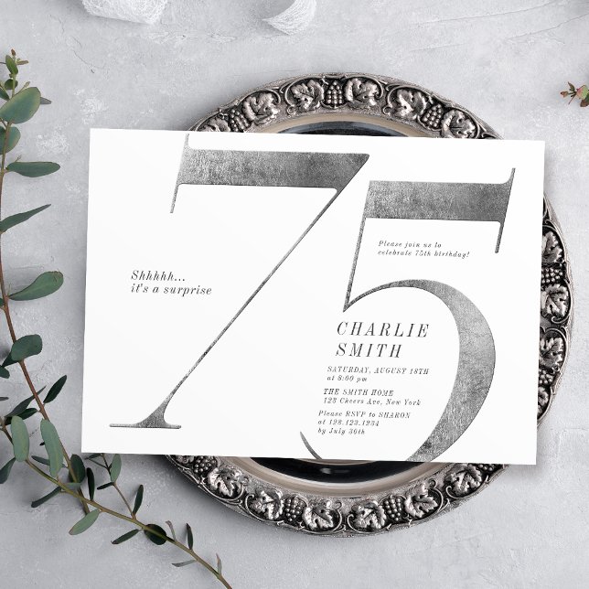 Modern minimalistisk faux silver 75:e födelsedag inbjudningar (Modern minimalist faux silver 75th birthday invitation)