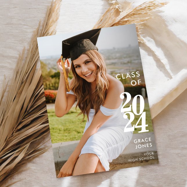 Modern minimalistisk förklaring om foto Studenten (Skapare uppladdad)