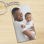 Modern minimalistisk foto för Anpassningsbarna Lyc<br><div class="desc">Fira Far dag med modern enkelhet och hjärtlig charm. Den här anpassningsbarnas fotonyckelkedja har en elegant, minimalistisk design med ditt favoritfoto på framsidan och utrymmet för ett personligt meddelande på baksidan. Vare sig det är en fin ton, ett speciellt minne eller ett hjärtligt tack, är den här keepsaken en daglig...</div>
