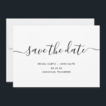 Modern minimalistisk kalligrafi spara datumet<br><div class="desc">Ett modernt men avslappnad bröllop spara datum-inbjudningskort i ett svart kalligrafiskt och sans serif-teckensnitt. Du kan ställe fotot på baksidan.</div>