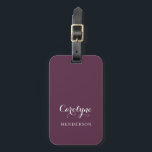 Modern minimalistisk Lila Bagagebricka<br><div class="desc">Enkel elegant solid lila med namn och serif-efternamn som resetillbehör.</div>