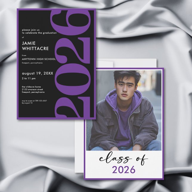 Modern Minimalistisk Lila Typografi Examenfest Inbjudningar (Modern Minimal Purple Typography Graduation Party Invitation)