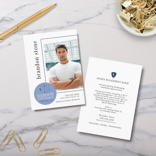 Modern, minimalistisk och mångsidig internering visitkort (Modern minimalist college high school internship profile card business card with photo logo and icon)