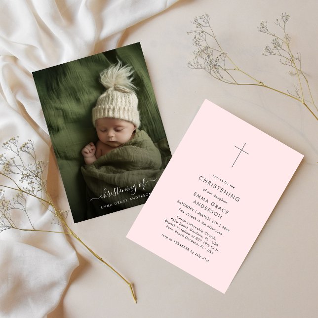 Modern minimalistisk Rosa Flicka Christening Photo Inbjudningar (Skapare uppladdad)