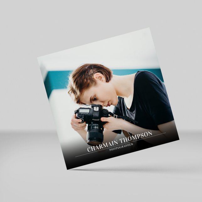 Modern minimalistisk svart och vit text | Foto Fyrkantigt Visitkort (Skapare uppladdad)