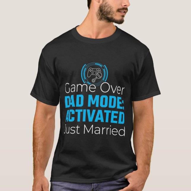 Modern Minimalistisk Teknik T Shirt (Framsida)