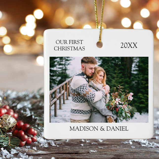 Modern minimalistisk vårt första julfoto julgransprydnad keramik (Photo on Front & Back)