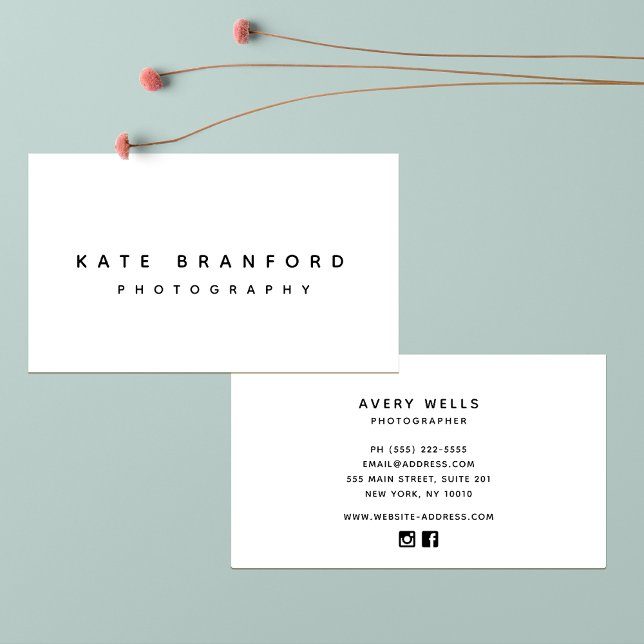 Modern minimalistisk vit Professionell Visitkort (Skapare uppladdad)