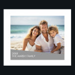 Modern minimalt foto med diagonalt Färg-block Poster<br><div class="desc">Använda ett vågrät- eller liggande foto och poster ett unikt foto och ett trendig. Den här moderna minimidesignen innehåller ett diagonalt färg-block med text för att lägga till namn och text. Om du vill flytta något runt klickar du på knappen Anpassa för att göra ändringar.</div>