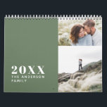 Modern minimifamilj med flera gröntar kalender<br><div class="desc">Modern,  vit flerfotofamiljskalender med minimal grönt. Ett snyggt djärvt sätt att visa dina familjefoton.</div>