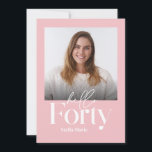 Modern, minsta lilla, gigantisk rosa 40-årsdag inbjudningar<br><div class="desc">Modern minimal typografi,  enkel fotogig rosa och vit 40-årsinbjudan. En del av en contemporary.</div>