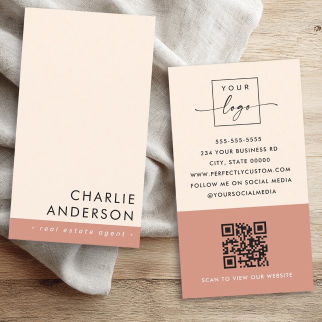 Modern minsta QR-kod terracotta-brunt lodrät Visitkort (Modern minimal QR code terracotta brown vertical Business Card)