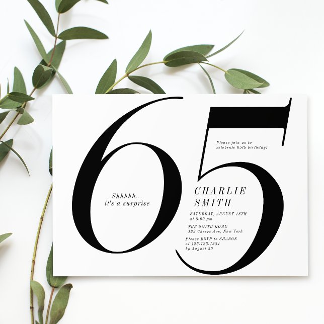 Modern minsta svartvit 65e födelsedag inbjudningar (Modern minimalist black and white 65th birthday invitation)