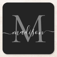 Modern Monogram Classic Black Grått Namn