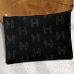 Modern monogram, enkel svart, mönstrad manar<br><div class="desc">Uppgradera din utrustning med den här moderna tillbehörighetspassen i Black Monogram Mönster, en snyggt och ett praktiskt val för både idrottare och resenärer. Den här duffelpåsen, med sin svarta chic och anpassningsbar monogram i ett modernt, modernt typsnitt, utmärker dig vare sig du träffar gymmet eller reser. Utformningen av en ren...</div>