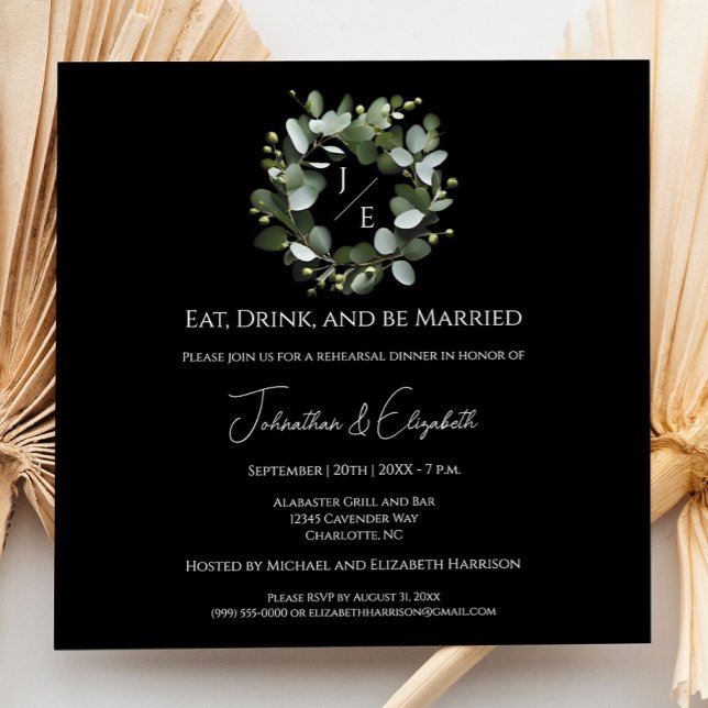 Modern monogram Eucalyptus Återandningsmiddag för  Inbjudningar (Black Modern Monogram Eucalyptus Wreath Wedding Rehearsal Dinner Invitation)