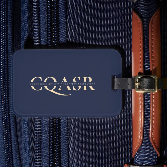 Modern Monogram Guld Company Mörk blått Bagagebricka (Framsida Insitu 4)
