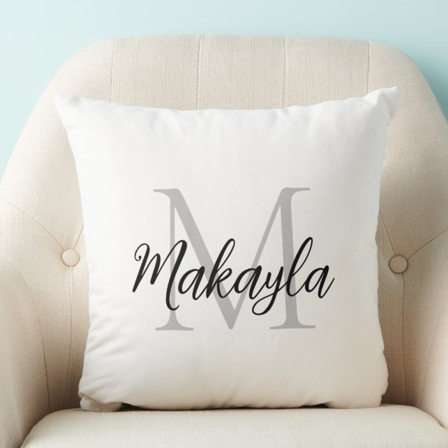 Modern monogram initial bokstavlig namn skript  kudde (Skapare uppladdad)