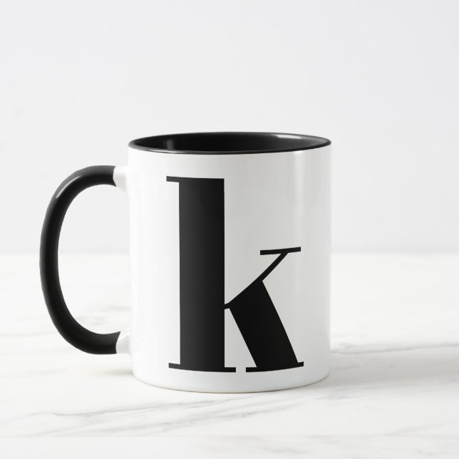 Modern Monogram Initial Brev k Black and White Mugg (Vänster)
