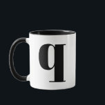Modern Monogram Initial Brev q Black and White Mugg<br><div class="desc">Cute modern q monogram i svart och vitt. Om brev inte fungerar på det här muggen,  se den monogram mugg-samling för brev som du vill ha eller kontakta mig.</div>
