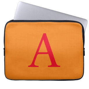 Modern Monogram Initial Brev Trendig Orange Red Laptop Fodral